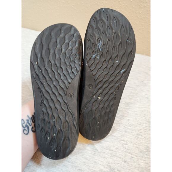 Megnya Women's Burgundy Braided Sandals‎ Size 11 - Picture 8 of 8